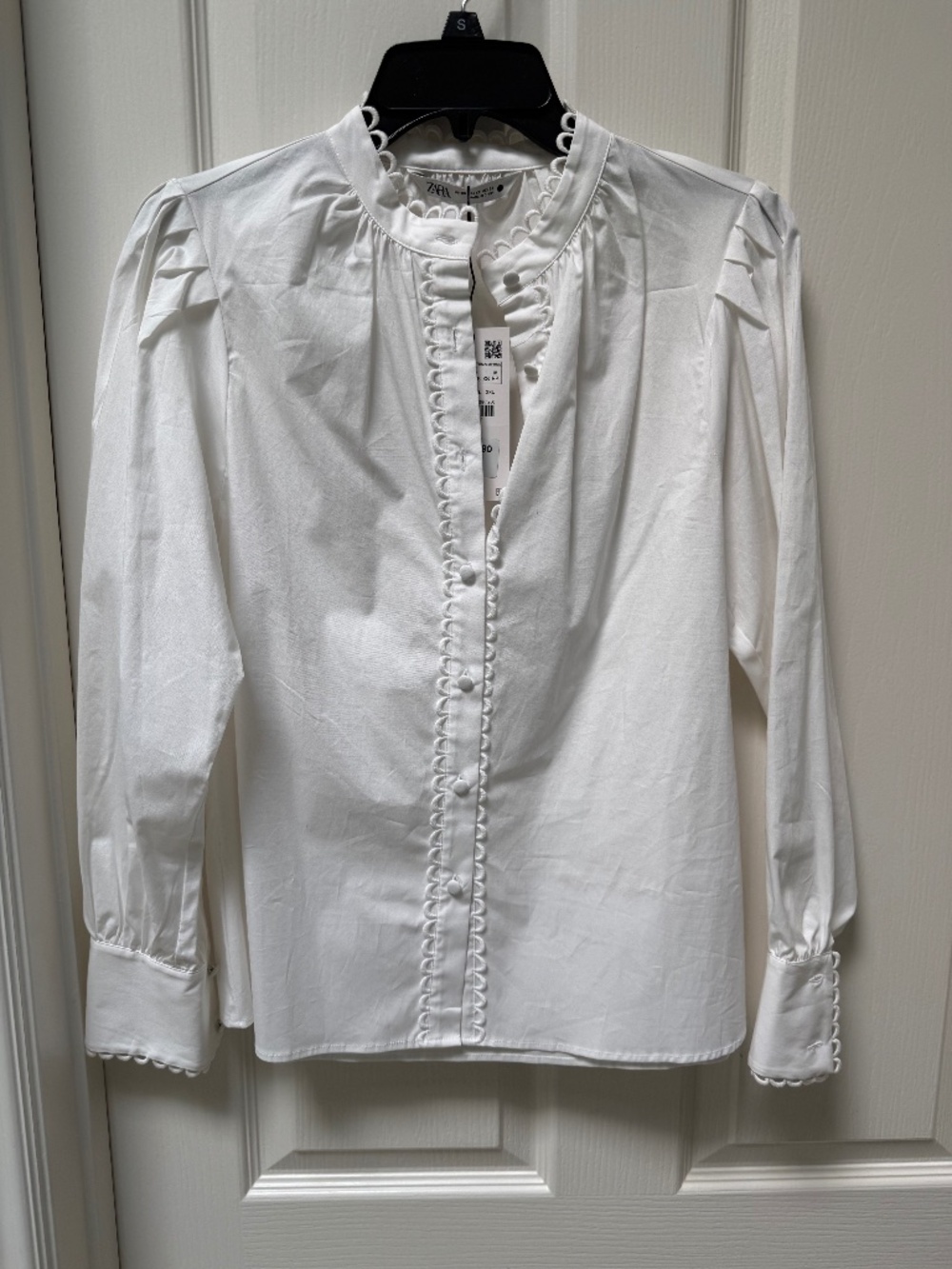 White Cotton Long Sleeve blouse/Loop Trim- ZARA- Size XS- NEW WITH TAGS